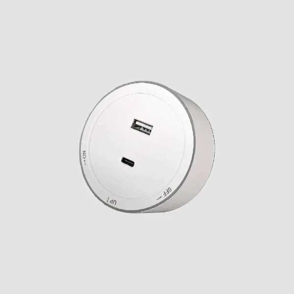 بريزة USB+T.C باور تراك متحرك أبيض