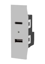 بريزة USB & T.C كيون  - فضي